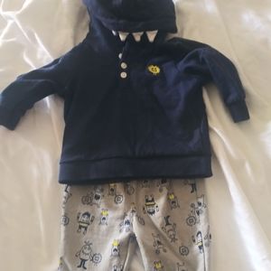 Baby boys 6 months 2 piece